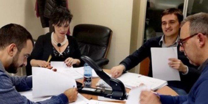 «Super <i>staff</i>, vergogna per i sardi»