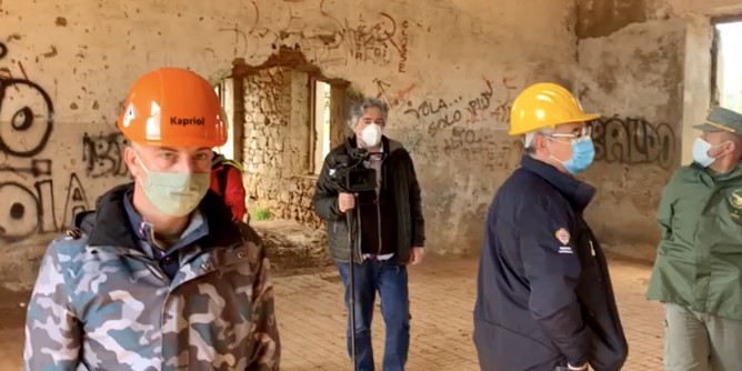 Non auguriamo a nessuno di essere <i>maltrattati</i> come noi
