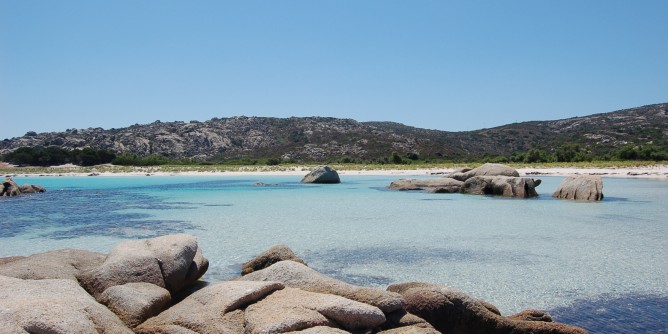 Droni e termocamere per proteggere l´Asinara