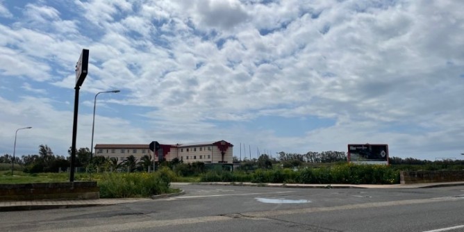 Hub Oristano: chiuso ingresso do Via Morosini