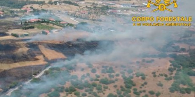 Undici incendi nell´Isola