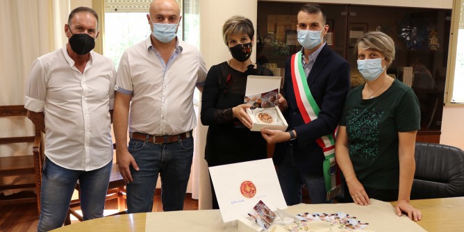 <i>Tziuppele</i>, il nuovo dolce di Sennori