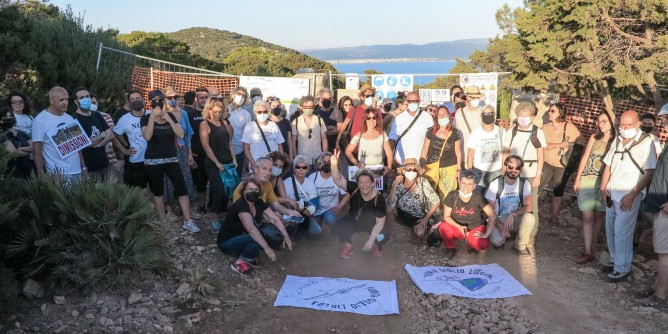 Punta Giglio Libera: Giarrusso in piazza