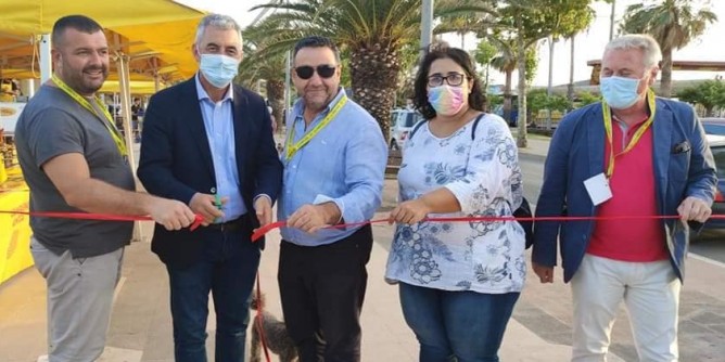 Cibo di prossimità sul lungomare di Alghero