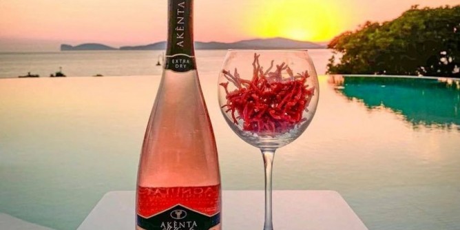 Bollicine sarde, č l’estate di <i>Akčnta</i>