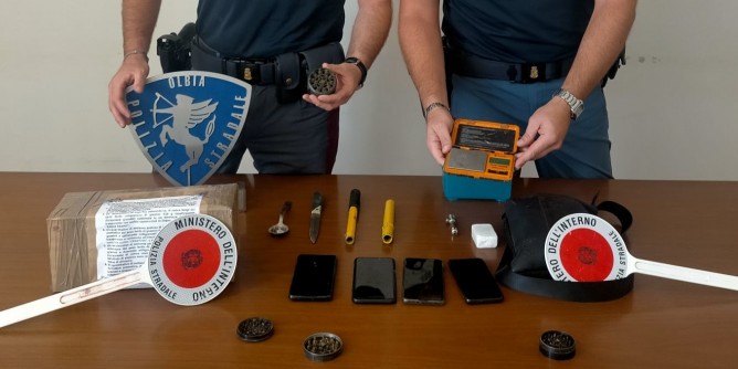 Olbia, mezzo chilo di eroina: arresti