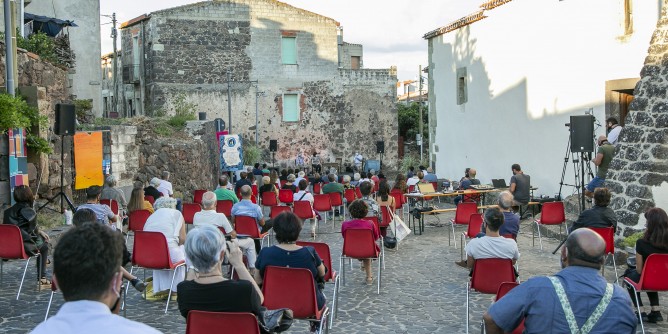 Al via “Cabudanne de sos poetas”