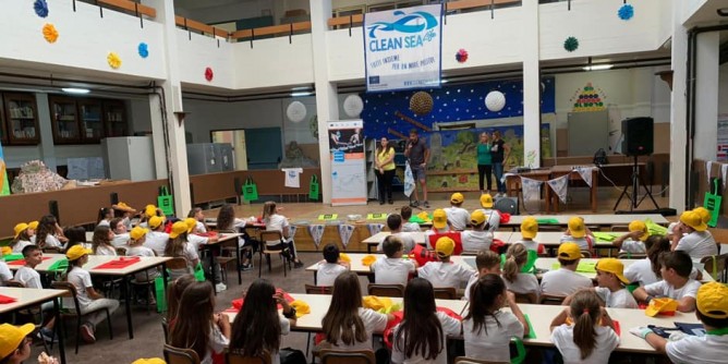 A Castelsardo: scuole per “Puliamo il mondo”