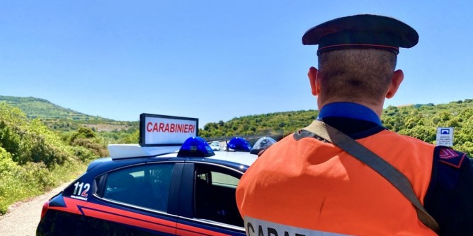 Sei chili di marijuana in casa, nei guai 23enne