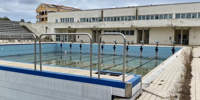 Piscine, un pasticcio vergognoso