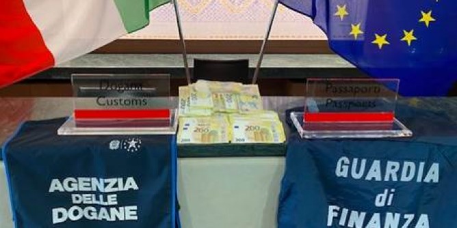 470mila euro non dichiarati negli scali sardi