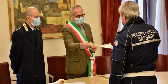 Sassari, encomi alla Polizia locale