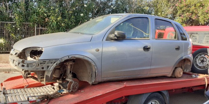 A Sassari rimosse 50 auto abbandonate