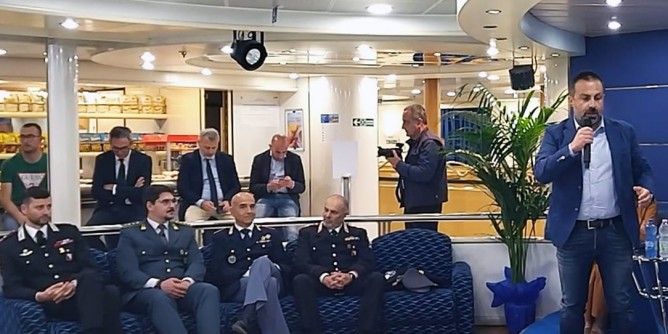 Riparte la Porto Torres-Savona