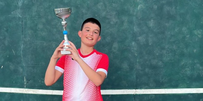 Tennis: il <i>Tc</i> Alghero festeggia a Ghilarza