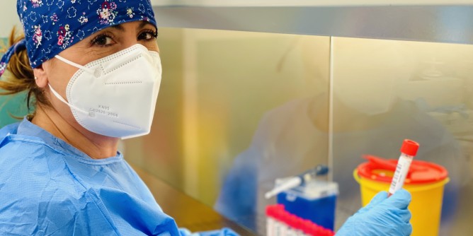 Al Policlinico casula isolata la variante <i> BA.5</i>