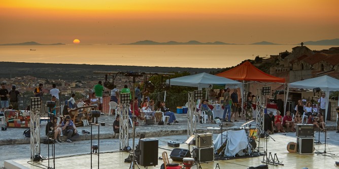 Concerto nella cava con vista a Ittireddu