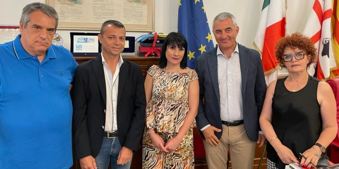 Consiglieri <i>tranchant</i> su Secal: vergogna