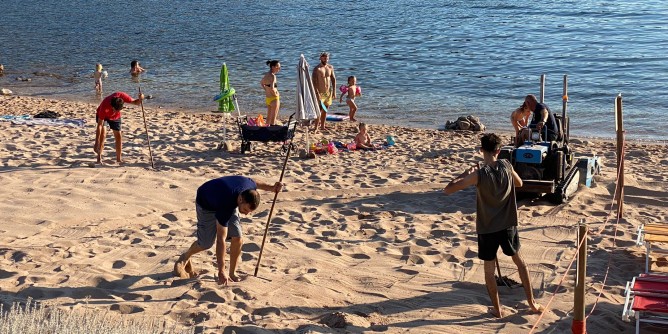 Porticciolo, pulizia in spiaggia. «Grandi assenti gli ambientalisti»