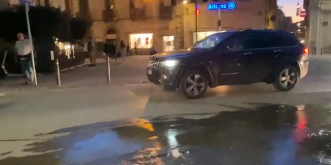Alghero: cede la strada, fiume d´acqua