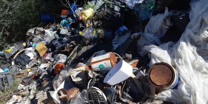 Piccole discariche crescono a Sennori