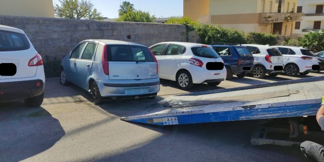 Alghero, rimosse 25 auto abbandonate
