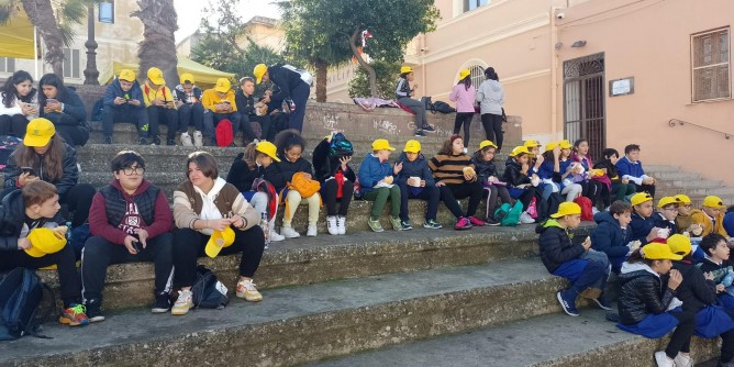 Piccoli ecovolontari puliscono Sorso