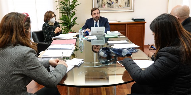 Moro rassicura: Alghero non resterà senza voli