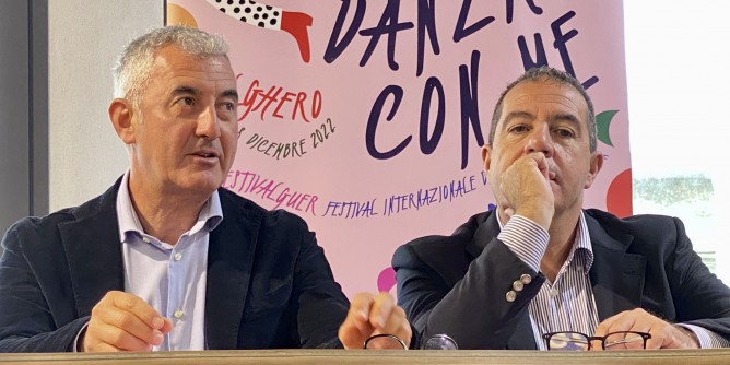 Cap d´Any, tutto pronto in piazza. Folla per Lazza e Max Pezzali