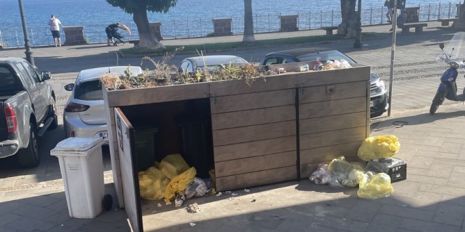 «<i>Ecobox</i> sul Bastione, un´indecenza»