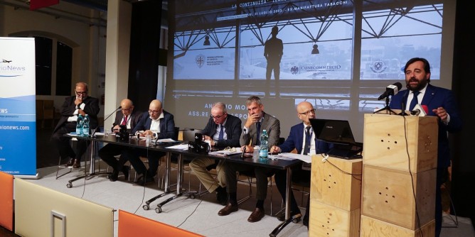 «Continuità, avanti con modello sardo»