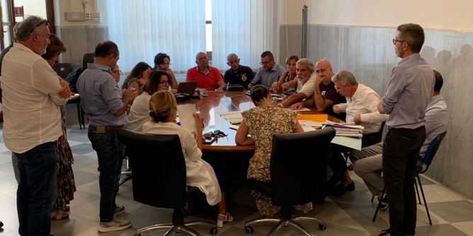Falesia, Mulas: «aperto un confronto»