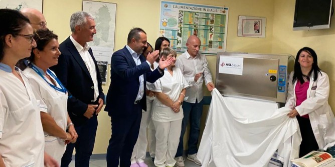 Dialisi Alghero, la donazione della famiglia Silanos