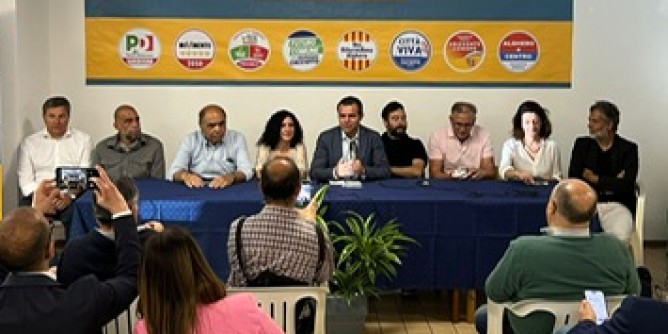 «Coalizione, riunione urgente»