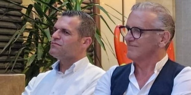 Cardin insostenibile, dimissioni o revoca