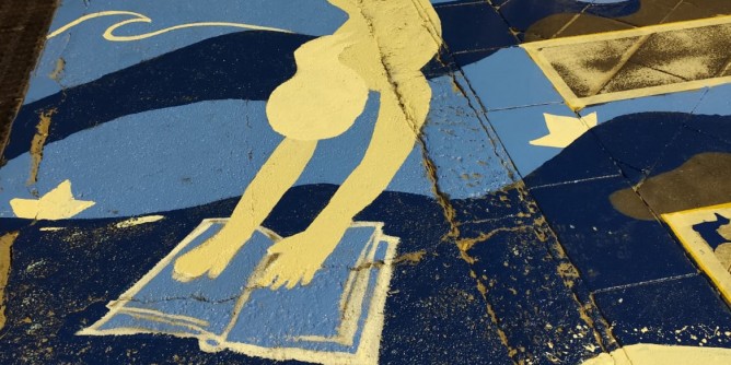 Street art pedonale in Pizza Sulis