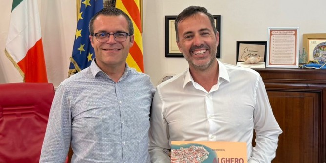 I sindaci di Tortosa e Olot a Porta Terra