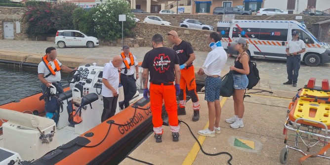Cade in bici all´Asinara: 31enne trasportato ad Alghero
