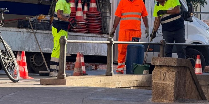 Monopattini sotto la Torre: Cancellati i <i>posteggi</i>