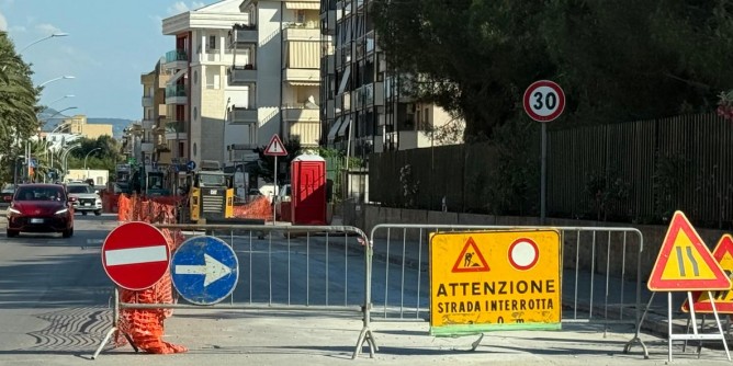 Abbanoa, <i>Via Don Minzoni</i> in tilt. «Lavori troppo lenti, così non va»