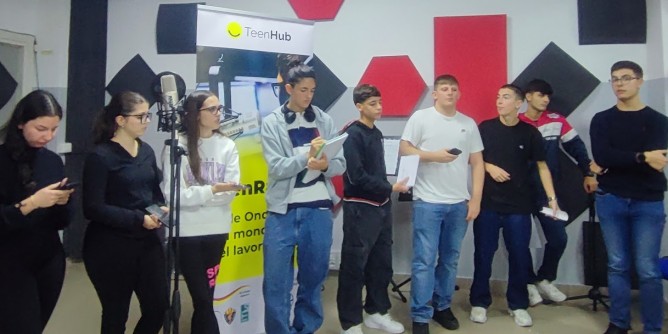 TeenRadio, gli studenti raccontano Alghero