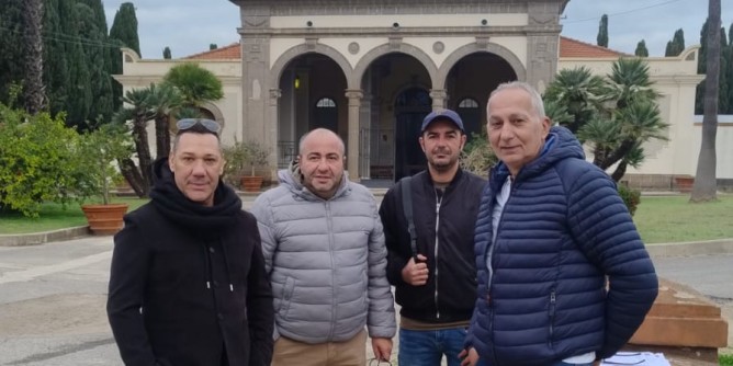 Cimitero, lavoratori in sciopero