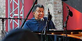 Oristano: Grande jazz con il trio di Abdullah Ibrahim
