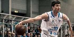 Dinamo firma con Juan Fernandez