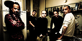 Pasqua in Riviera: Almamegretta in piazza