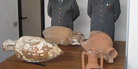 Villasimius: Sequestrate anfore romane