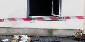 Auto bruciata a dirigente comunale. Tensione in Municipio a Carbonia