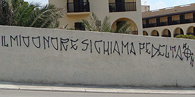 L´allarme: Scritte neofasciste in città - Foto