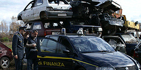 Carrozzeria con discarica: sigilli