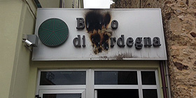 Banco di Sardegna: insegna a fuoco